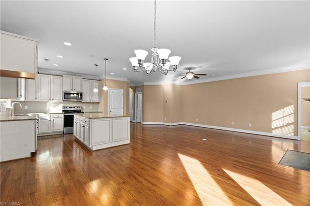 325 High Knoll Drive, Walkertown, NC 27051