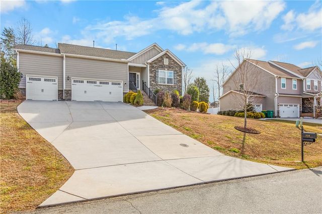 325 High Knoll Drive, Walkertown, NC 27051