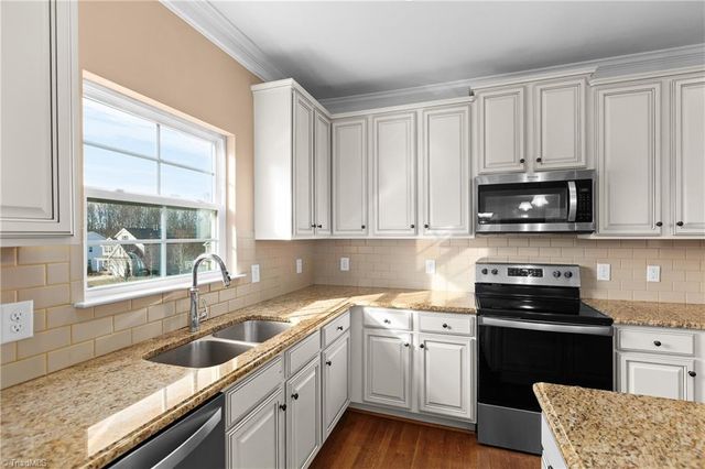 325 High Knoll Drive, Walkertown, NC 27051