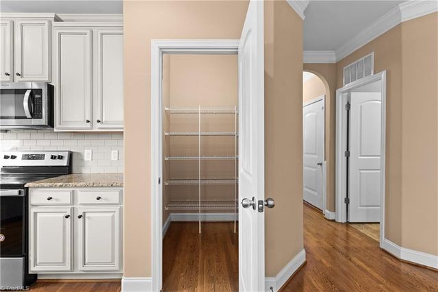 325 High Knoll Drive, Walkertown, NC 27051