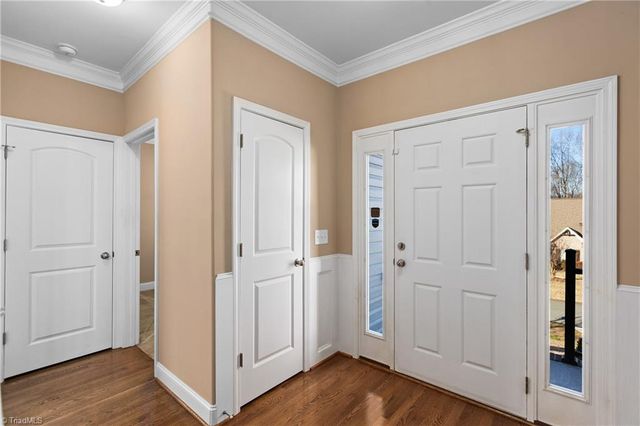 325 High Knoll Drive, Walkertown, NC 27051