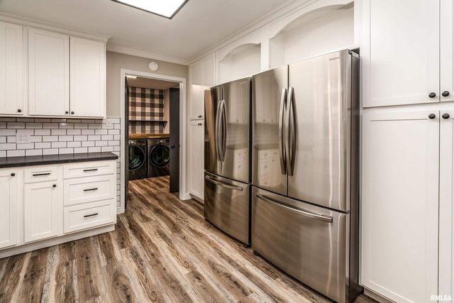 203 Fairway Vista Road, Murphysboro, IL 62966