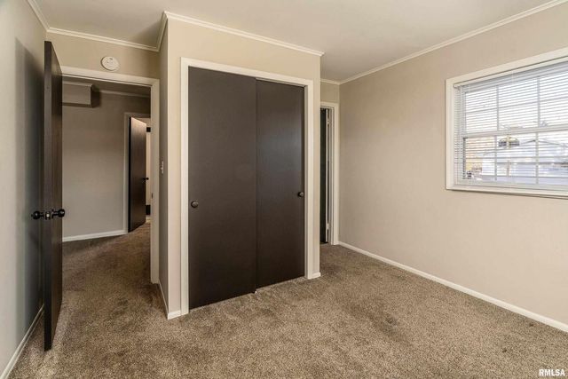 203 Fairway Vista Road, Murphysboro, IL 62966