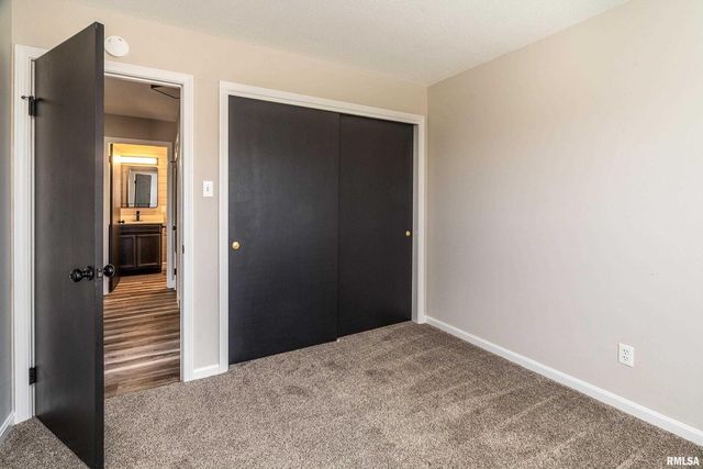 203 Fairway Vista Road, Murphysboro, IL 62966