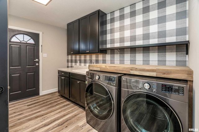 203 Fairway Vista Road, Murphysboro, IL 62966