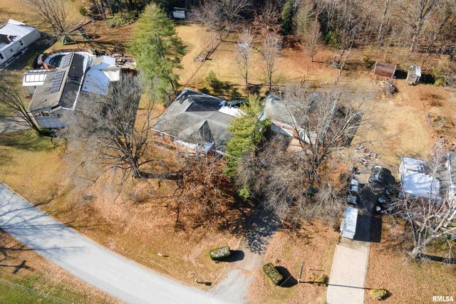 203 Fairway Vista Road, Murphysboro, IL 62966