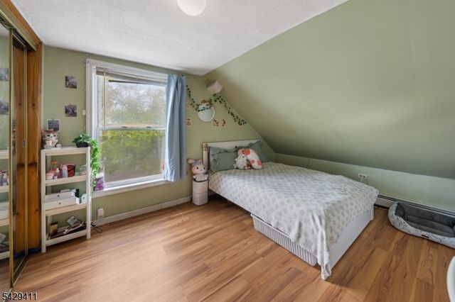 242 Franklin St, Elizabeth City, NJ 07206