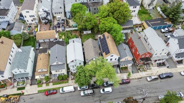 242 Franklin St, Elizabeth City, NJ 07206