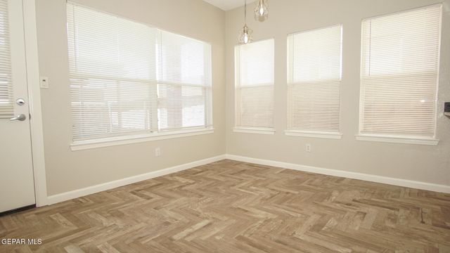 2008 ROGELIO Avenue, El Paso, TX 79902