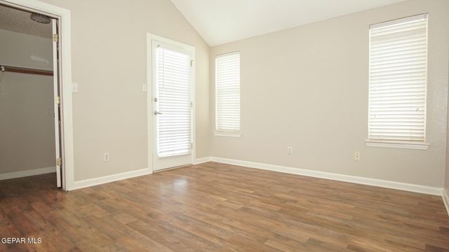2008 ROGELIO Avenue, El Paso, TX 79902