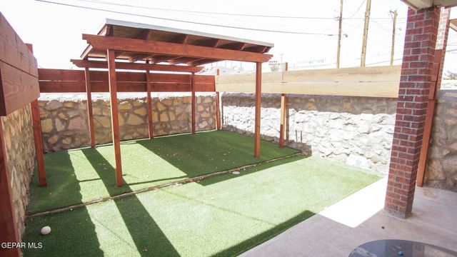 2008 ROGELIO Avenue, El Paso, TX 79902