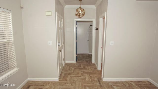 2008 ROGELIO Avenue, El Paso, TX 79902