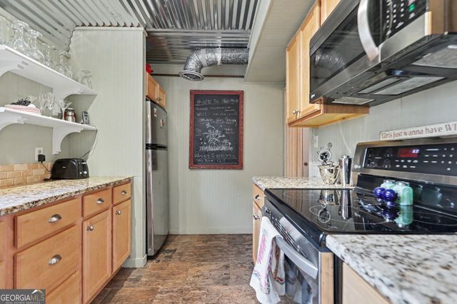 251 Shakespeare Drive 323, Clayton, GA 30525