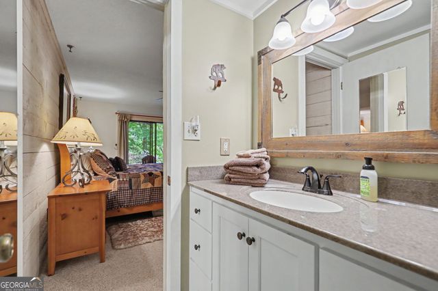 251 Shakespeare Drive 323, Clayton, GA 30525