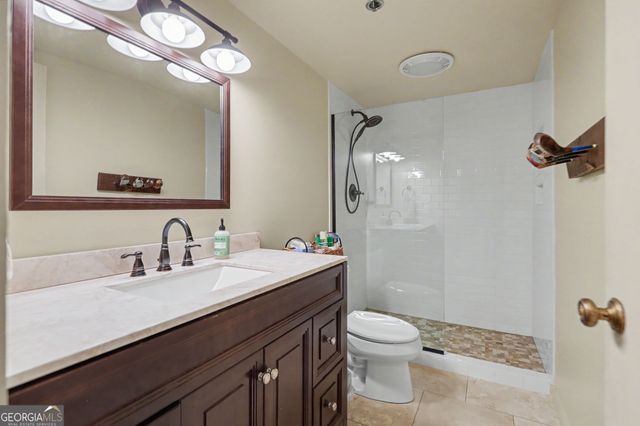 251 Shakespeare Drive 323, Clayton, GA 30525