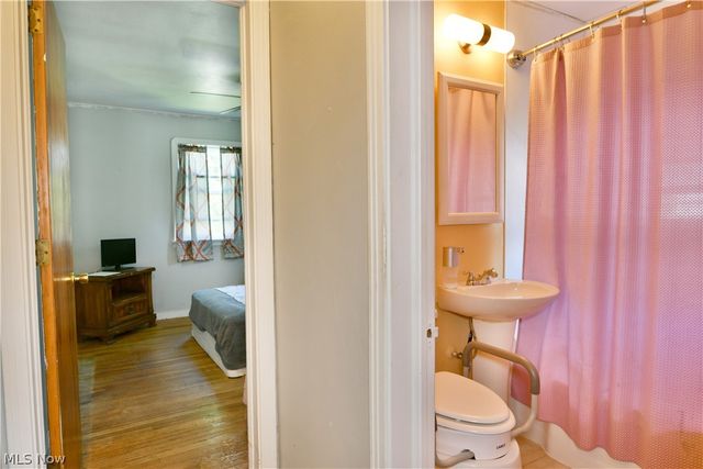 202 Elm Street, Struthers, OH 44471