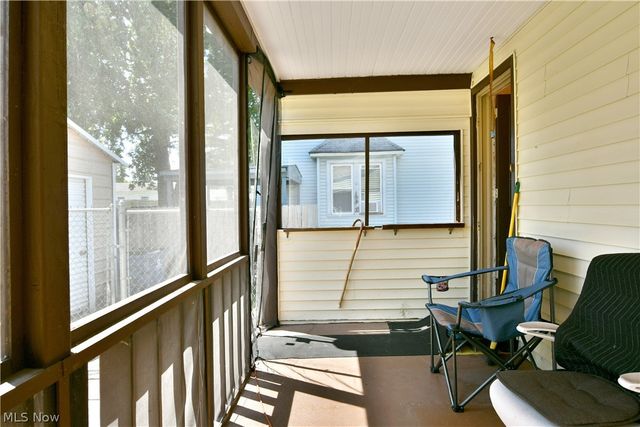 202 Elm Street, Struthers, OH 44471