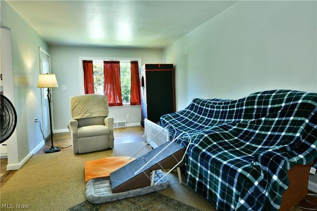 202 Elm Street, Struthers, OH 44471