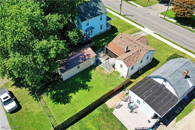 202 Elm Street, Struthers, OH 44471
