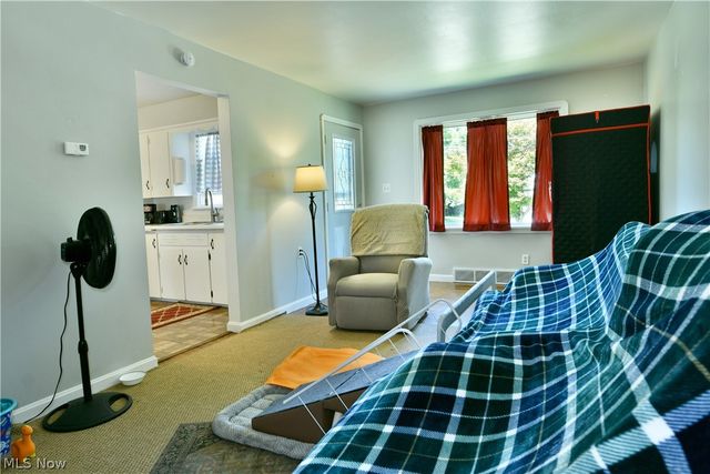 202 Elm Street, Struthers, OH 44471