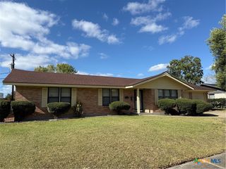 2602 Kay Drive, Victoria, TX 77901