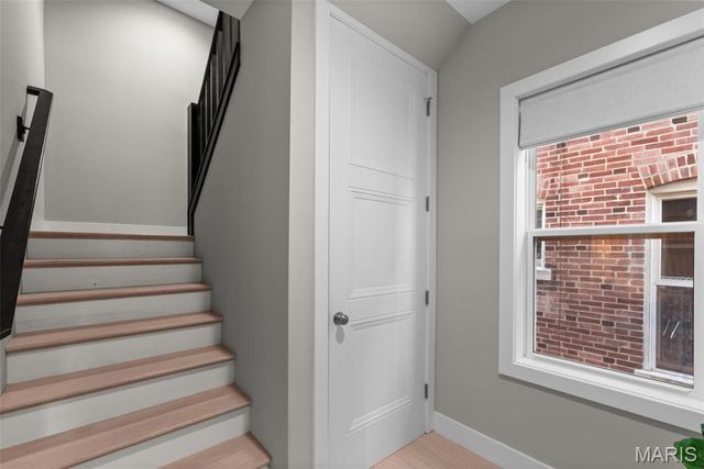 4731 Westminster Place, St Louis, MO 63108