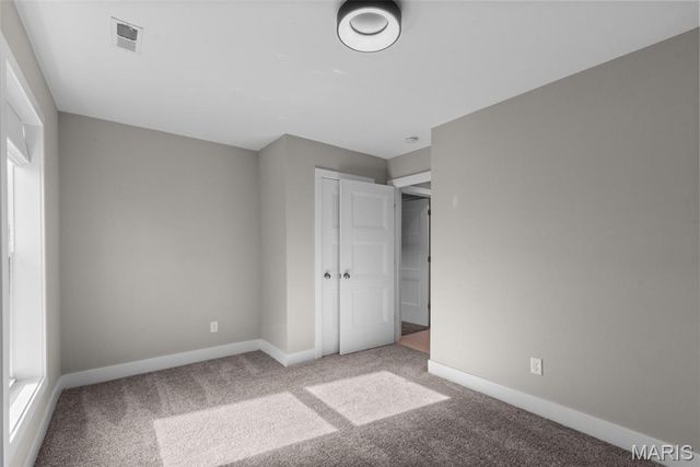 4731 Westminster Place, St Louis, MO 63108