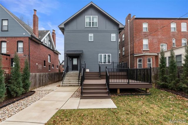 4731 Westminster Place, St Louis, MO 63108