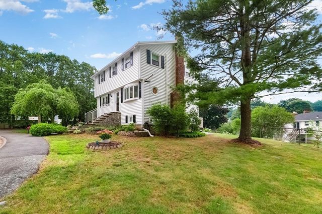 44 Sable Rd, Salem, MA 01970