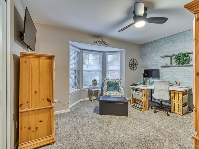 13419 Shire Lane, Southgate, MI 48195