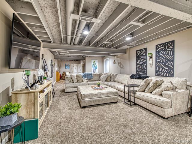 13419 Shire Lane, Southgate, MI 48195