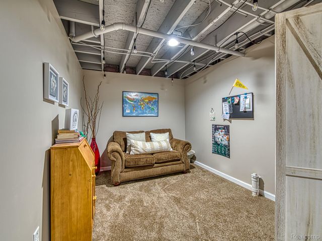 13419 Shire Lane, Southgate, MI 48195