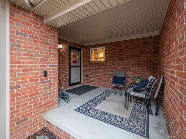 13419 Shire Lane, Southgate, MI 48195