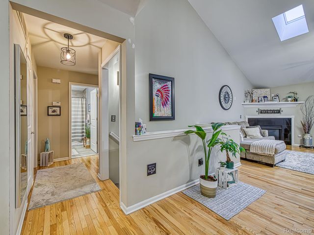 13419 Shire Lane, Southgate, MI 48195