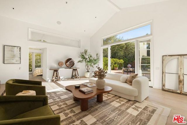 647 Old Topanga Canyon Road, Topanga, CA 90290