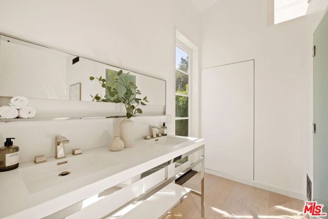 647 Old Topanga Canyon Road, Topanga, CA 90290