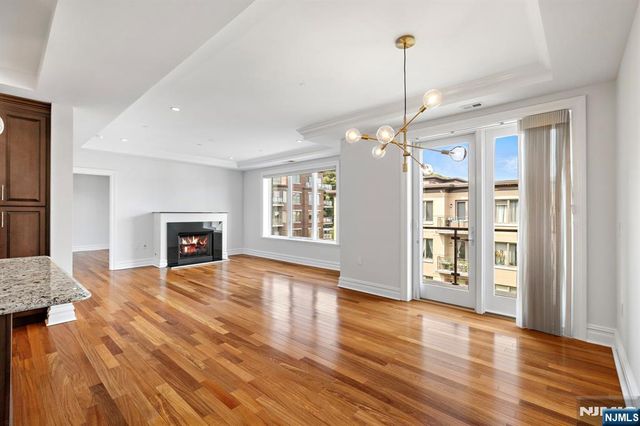 250 Henley Place 411, Weehawken, NJ 07086