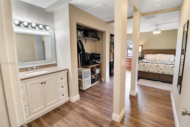 5694 Northpointe Ln, Boynton Beach, FL 33437