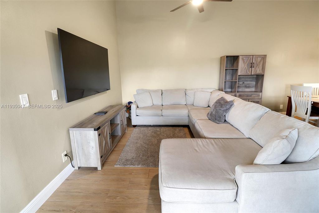 Image 13 of property listing at 5694 Northpointe Ln, Boynton Beach, FL 33437