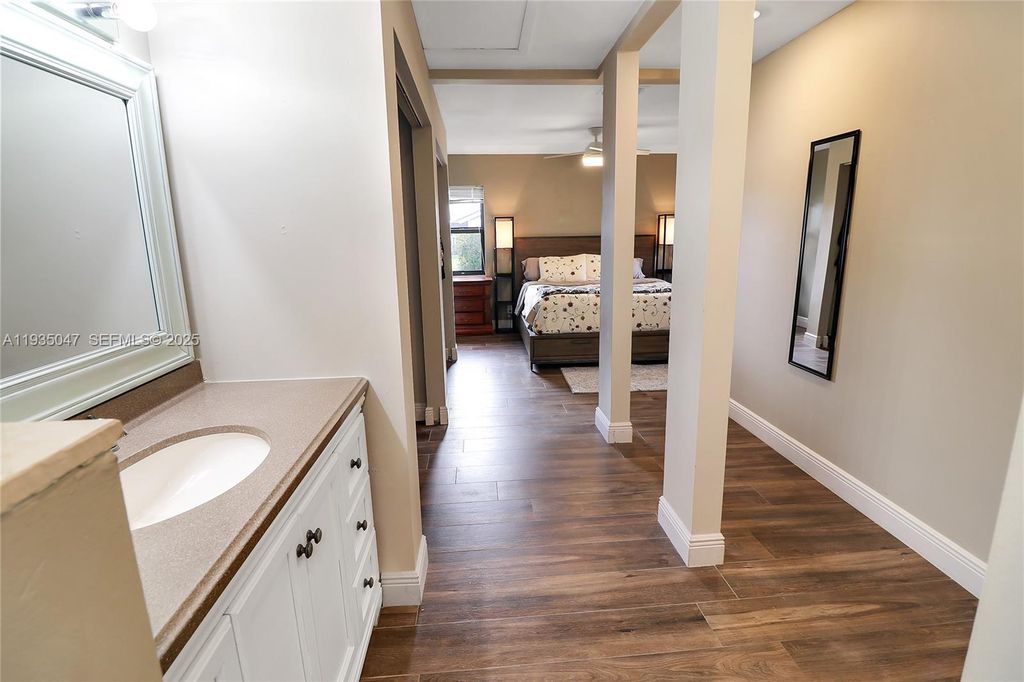 Image 18 of property listing at 5694 Northpointe Ln, Boynton Beach, FL 33437