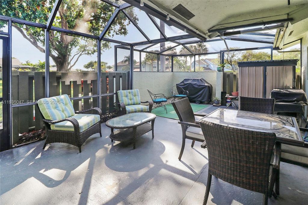 Image 24 of property listing at 5694 Northpointe Ln, Boynton Beach, FL 33437