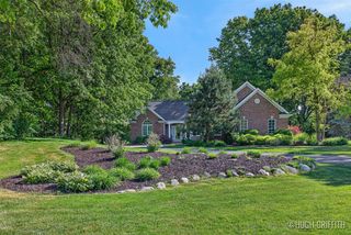 12917 Oak Highland Drive, Lowell, MI 49331