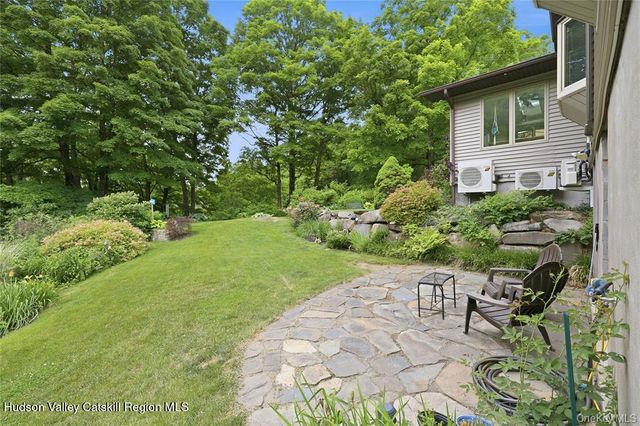 39 Loughran Lane, Highland, NY 12528