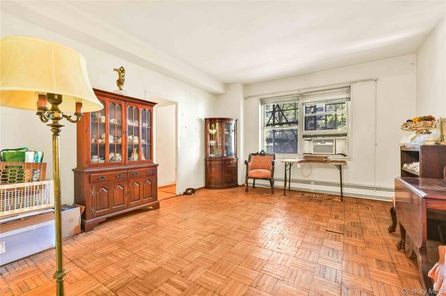 3 Fordham Hill Oval 1F, Bronx, NY 10468