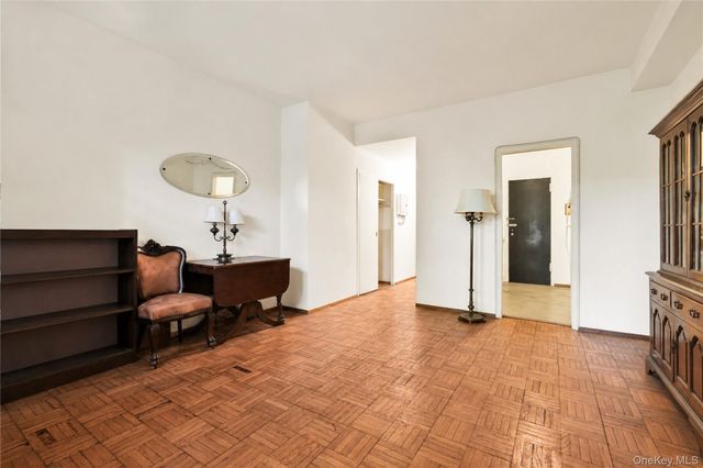 3 Fordham Hill Oval 1F, Bronx, NY 10468
