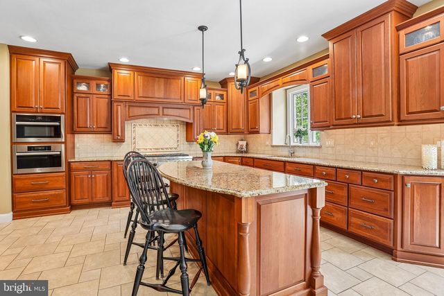 3240 HEDWIG LN, Collegeville, PA 19426