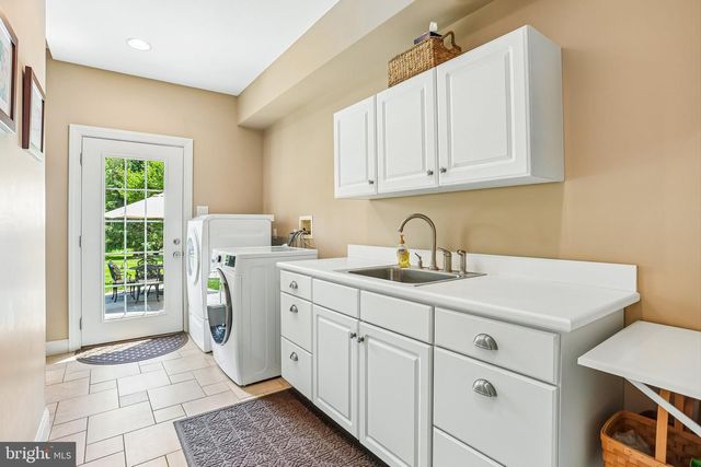 3240 HEDWIG LN, Collegeville, PA 19426