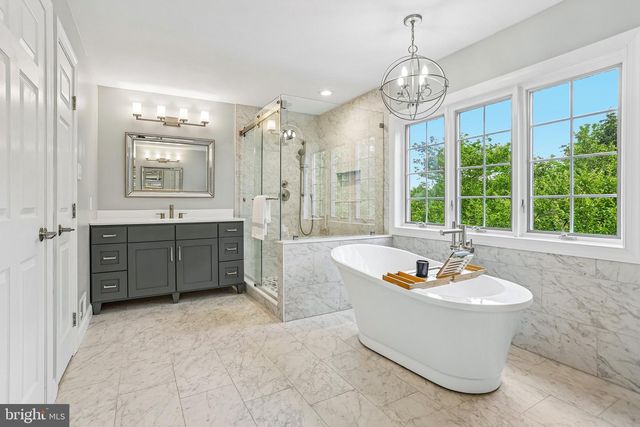 3240 HEDWIG LN, Collegeville, PA 19426