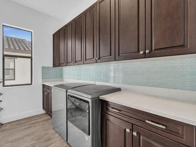 11715 NW 82nd Court, Parkland, FL 33076