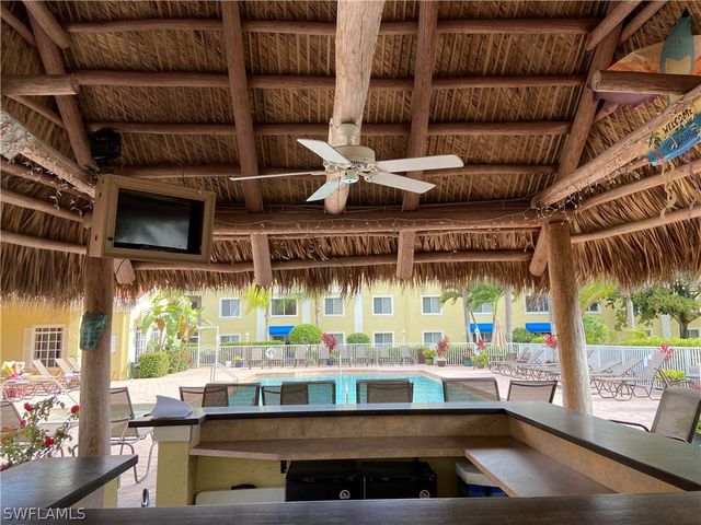 8274 Key Royal CIR 1032, Naples, FL 34119